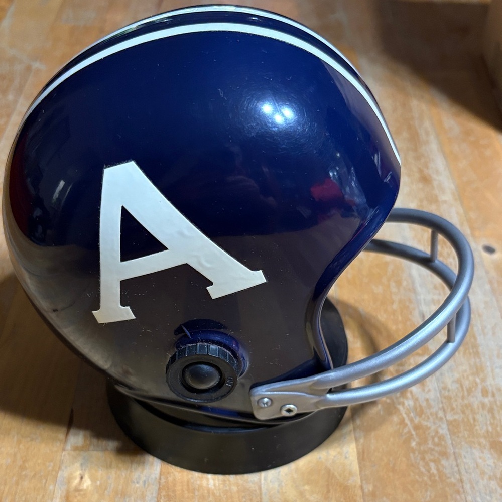 NIB vintage Toronto Argonauts helmet AM transistor radio